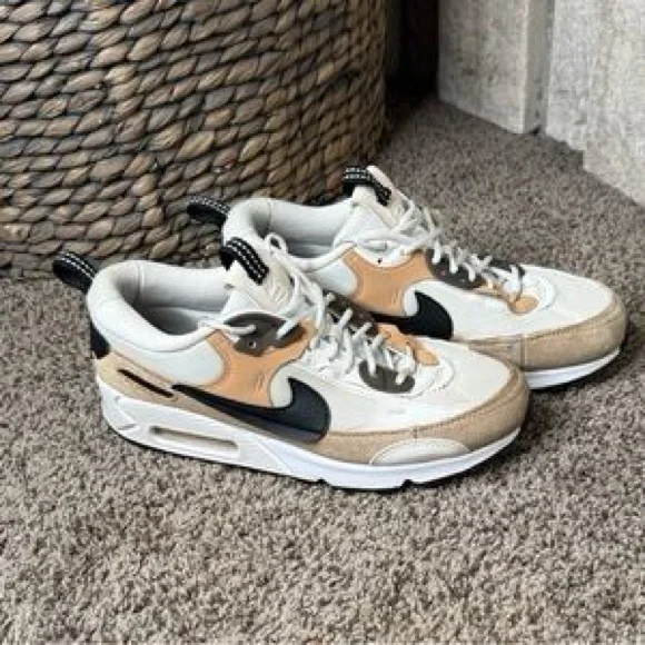 Nike Air Max 90 Futura - Picture 2 of 9